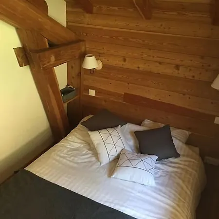 L'ecureuil 8 Pers La Roche Hotel 3*